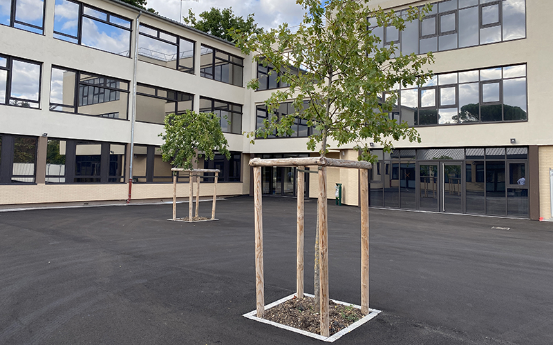 Groupe scolaire place Jean-Claude Abrioux